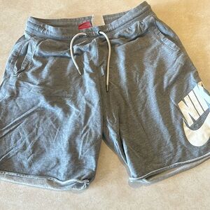 Nike club fleece shorts